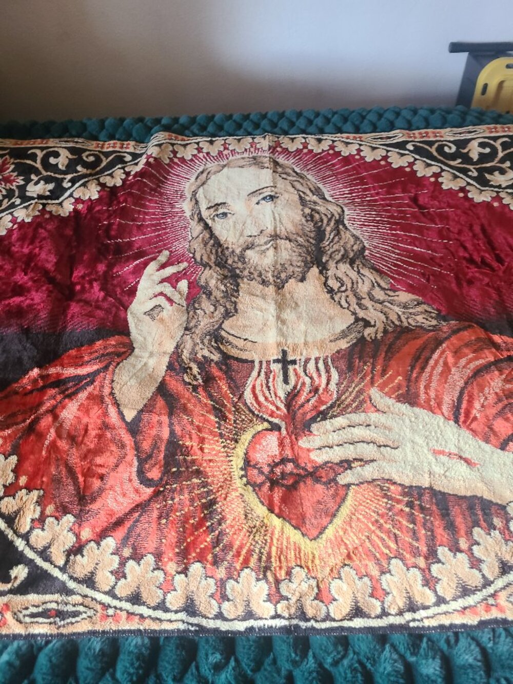 VTG Large Tapestry Wall Hanging Rug Sacred Heart Of Jesus 59"x38"  3" fringe